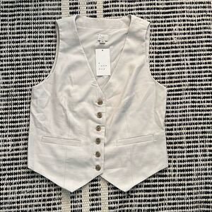A new day size Small Ivory Vest NWT
